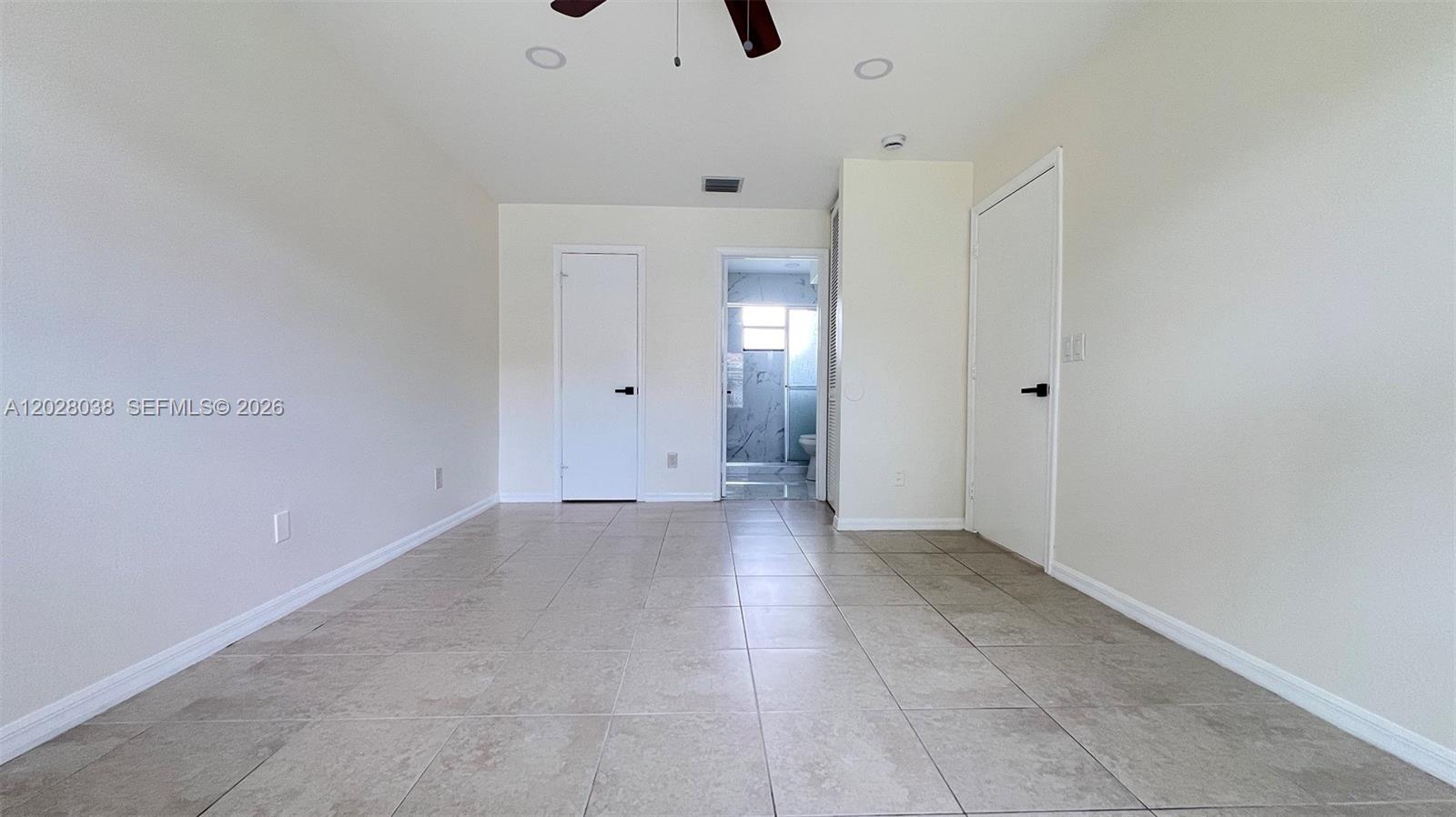 HOLLYWOOD BEACH GARDENS - Residential Lease