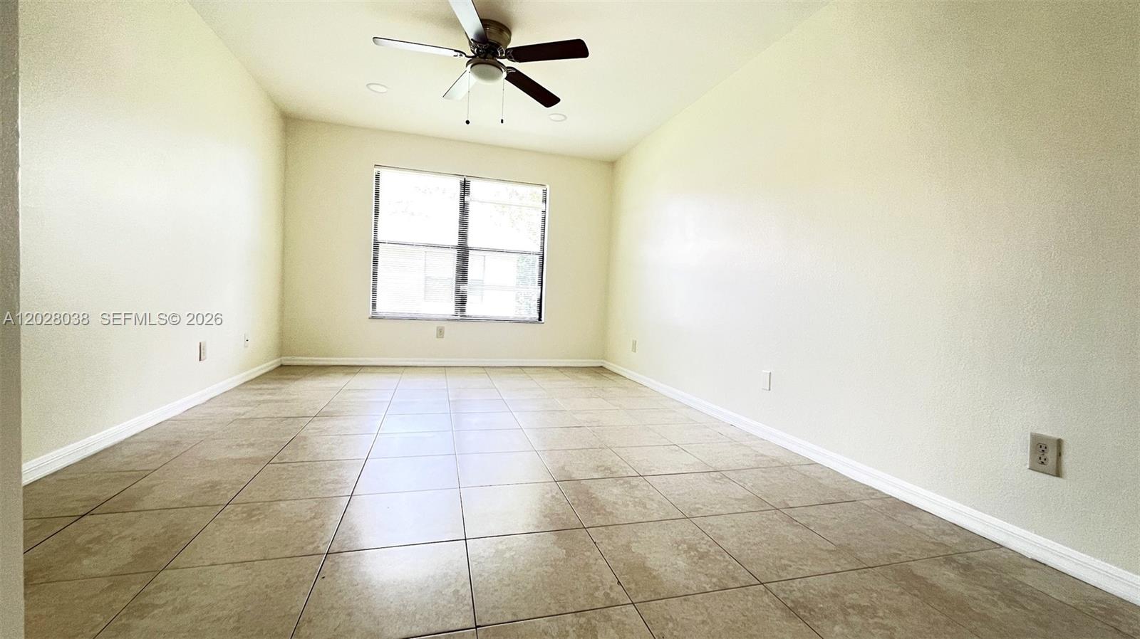 HOLLYWOOD BEACH GARDENS - Residential Lease