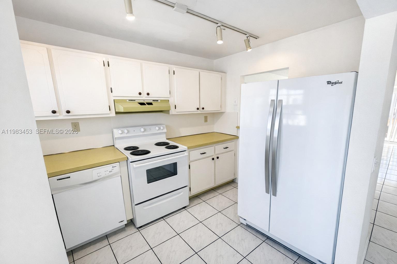 SILVER SPRING TOWER CONDO - Residential