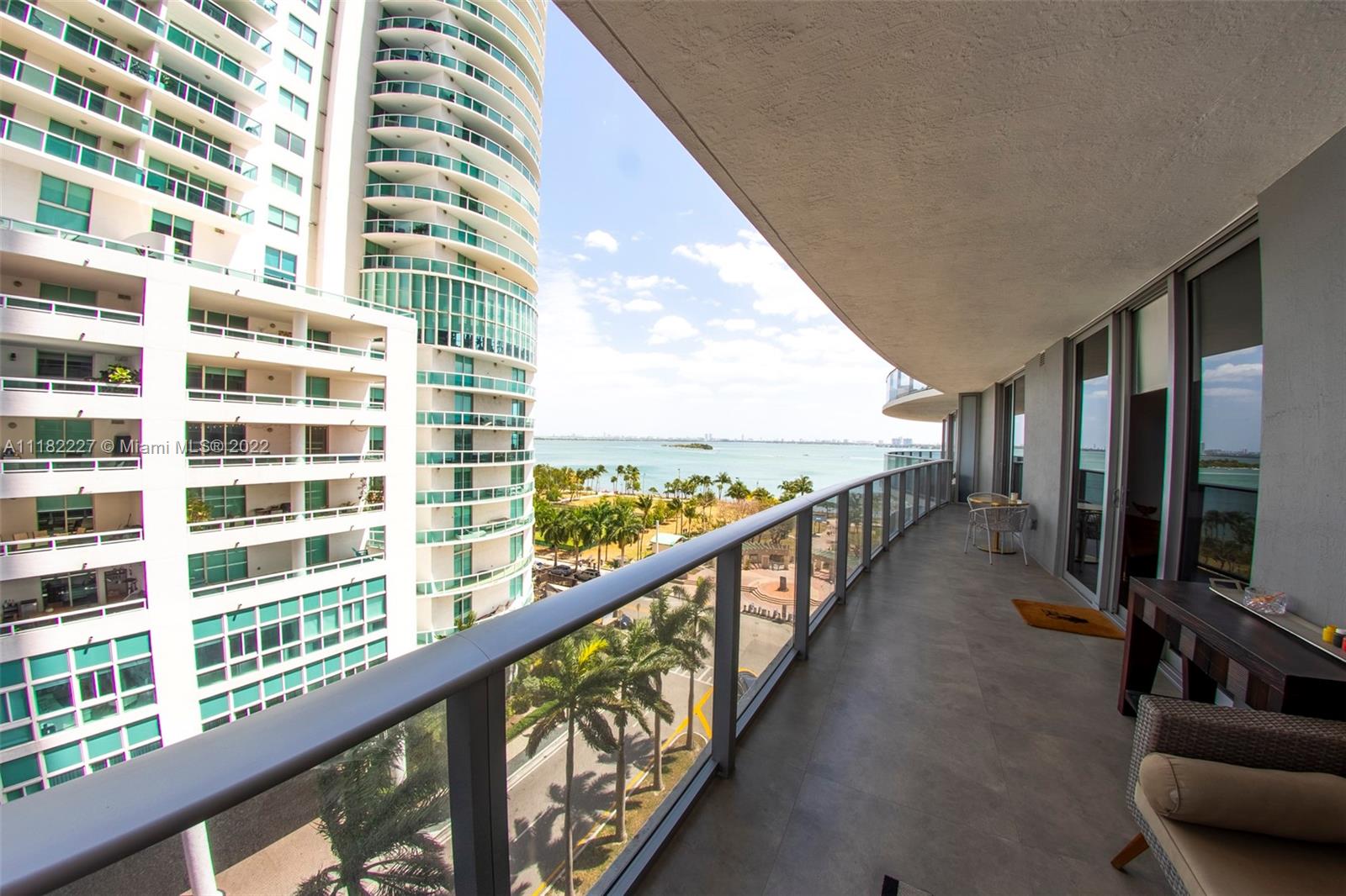 ARIA ON THE BAY CONDO - Residential