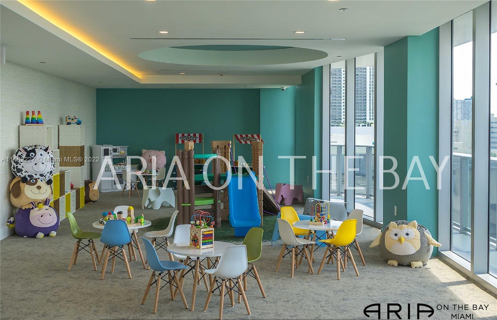 ARIA ON THE BAY CONDO - Residential