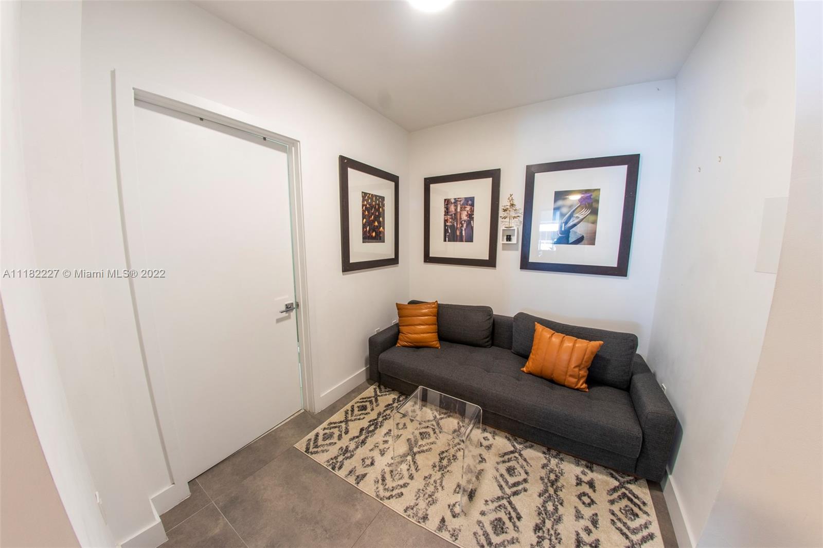 ARIA ON THE BAY CONDO - Residential