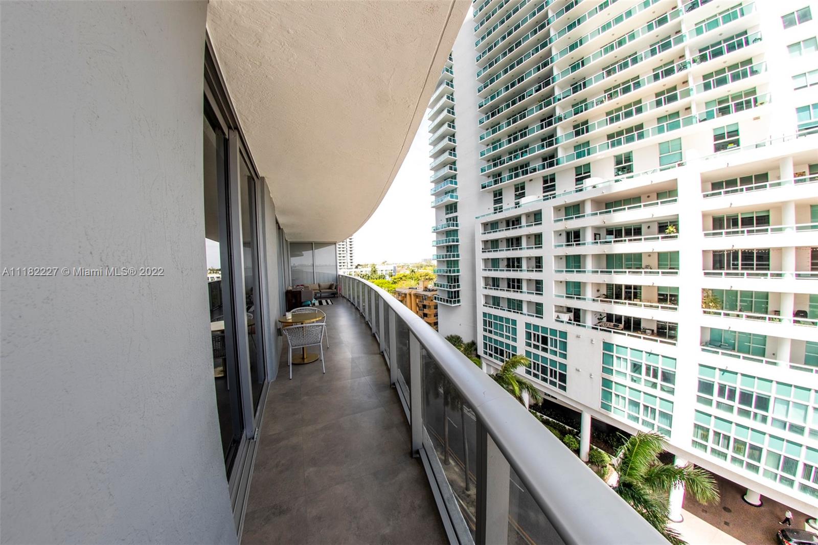 ARIA ON THE BAY CONDO - Residential