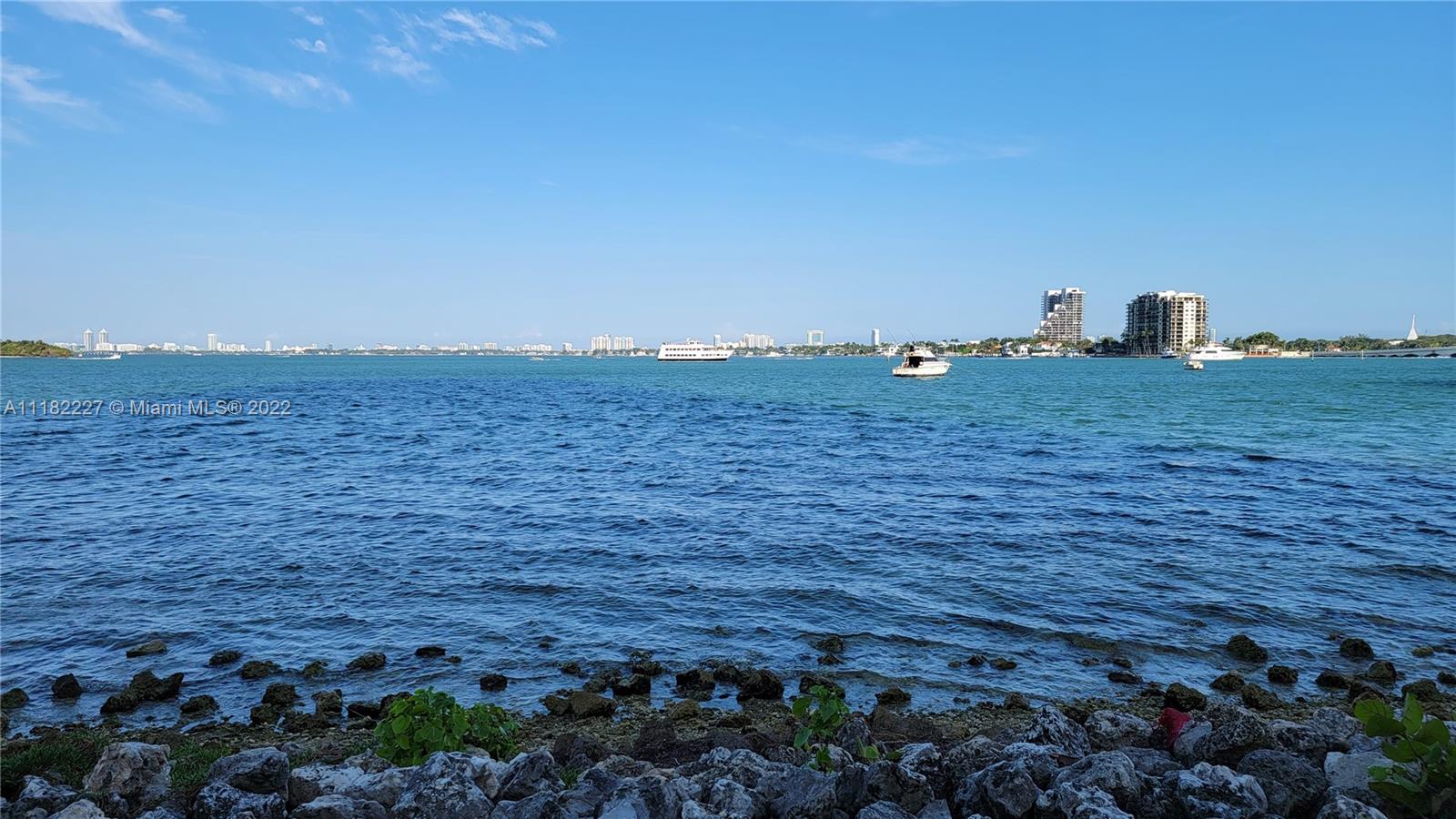 ARIA ON THE BAY CONDO - Residential