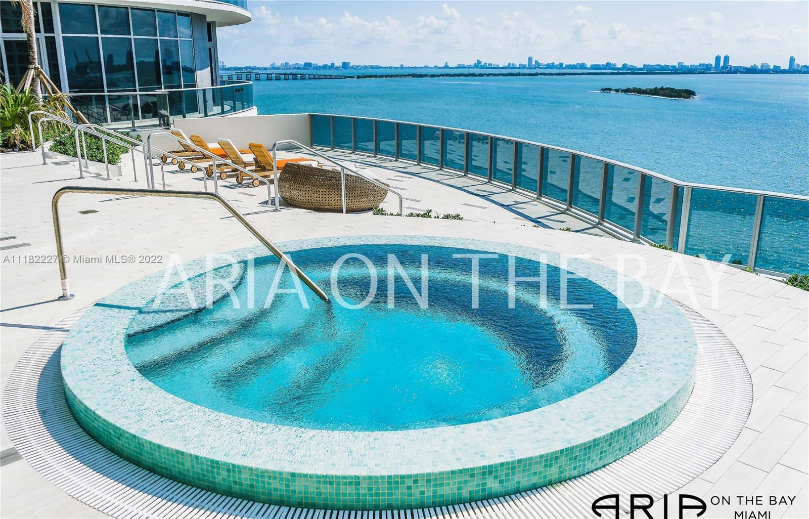 ARIA ON THE BAY CONDO - Residential