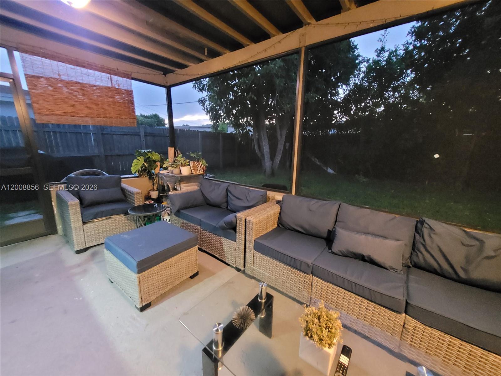 LAUDERDALE LAKES NORTHGAT - Residential
