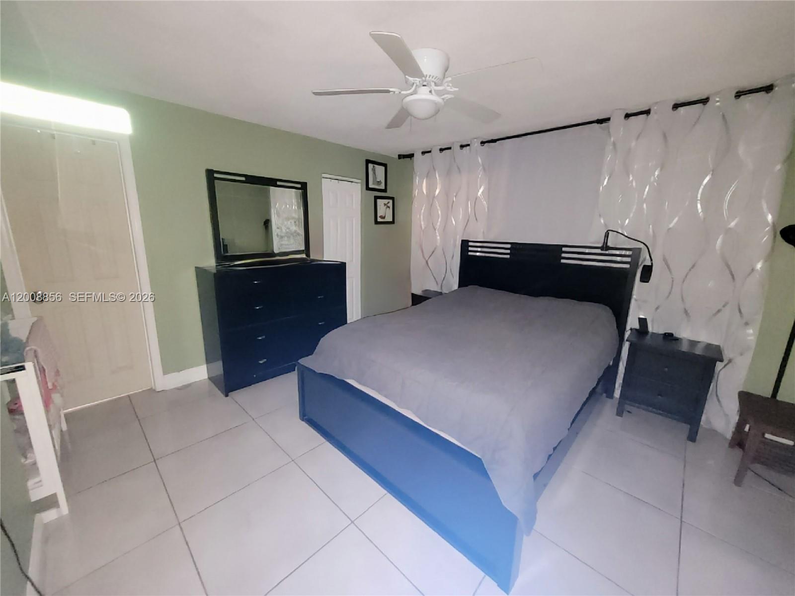 LAUDERDALE LAKES NORTHGAT - Residential
