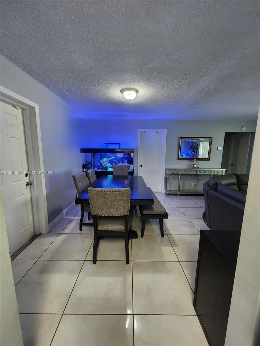 LAUDERDALE LAKES NORTHGAT - Residential