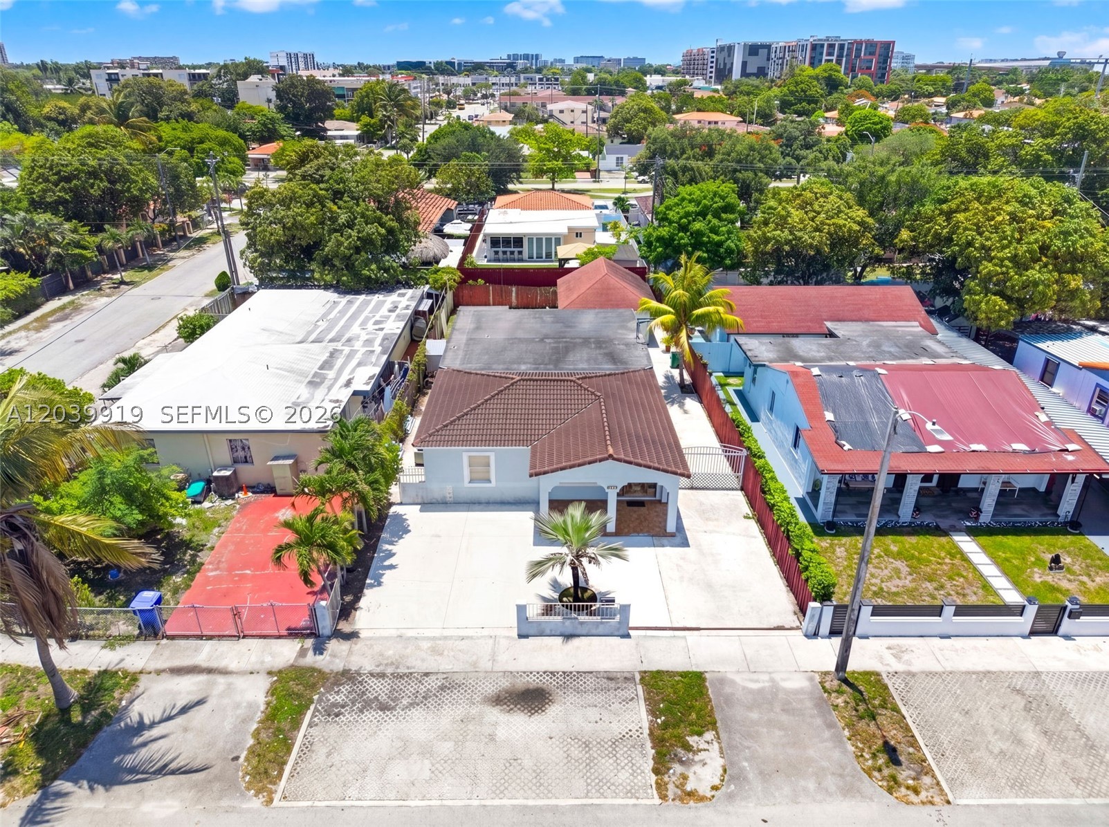 DOUGLAS 7TH COMML CENTER - Residential