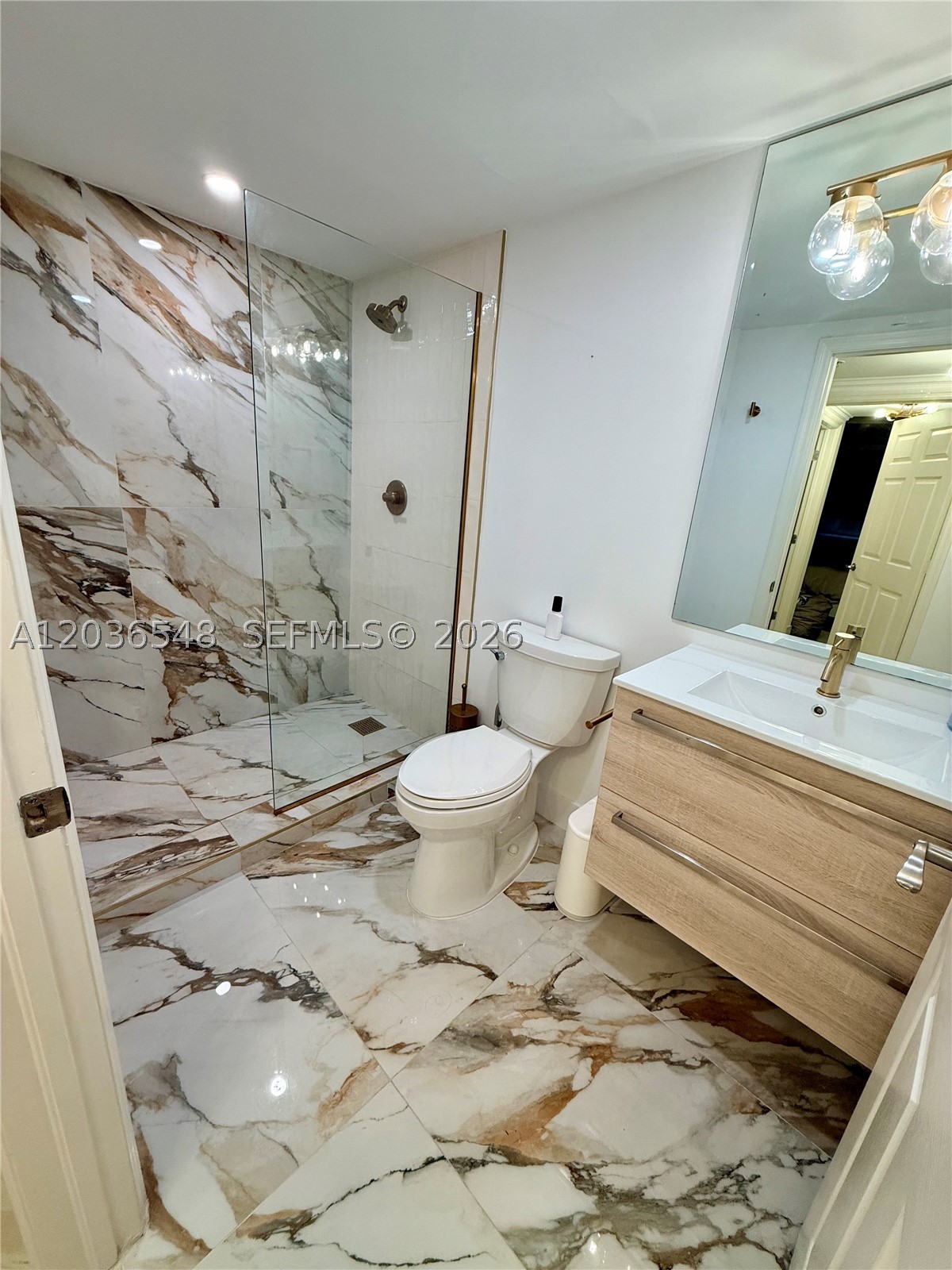 THE MUTINY CONDO - Residential Lease