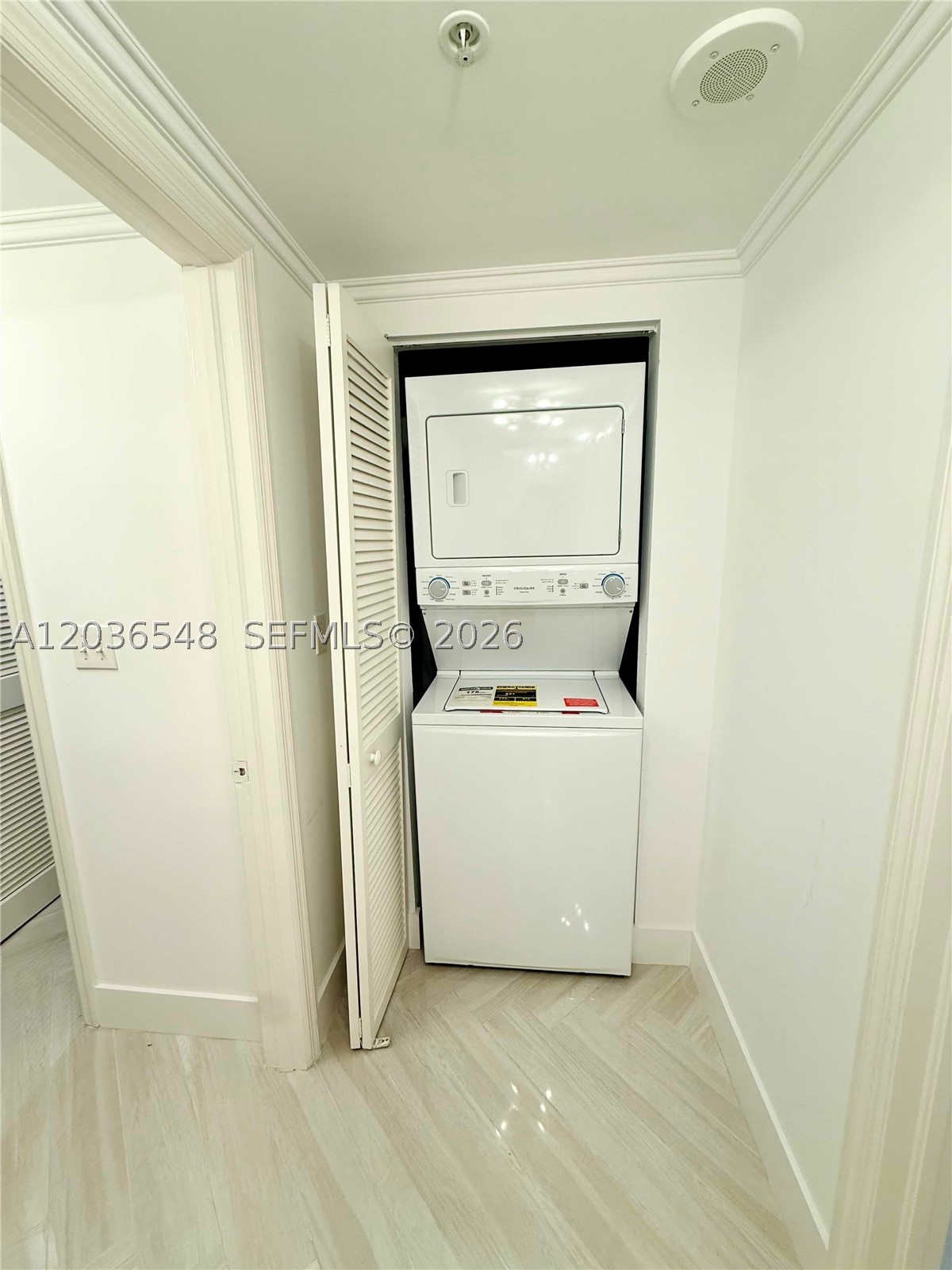 THE MUTINY CONDO - Residential Lease