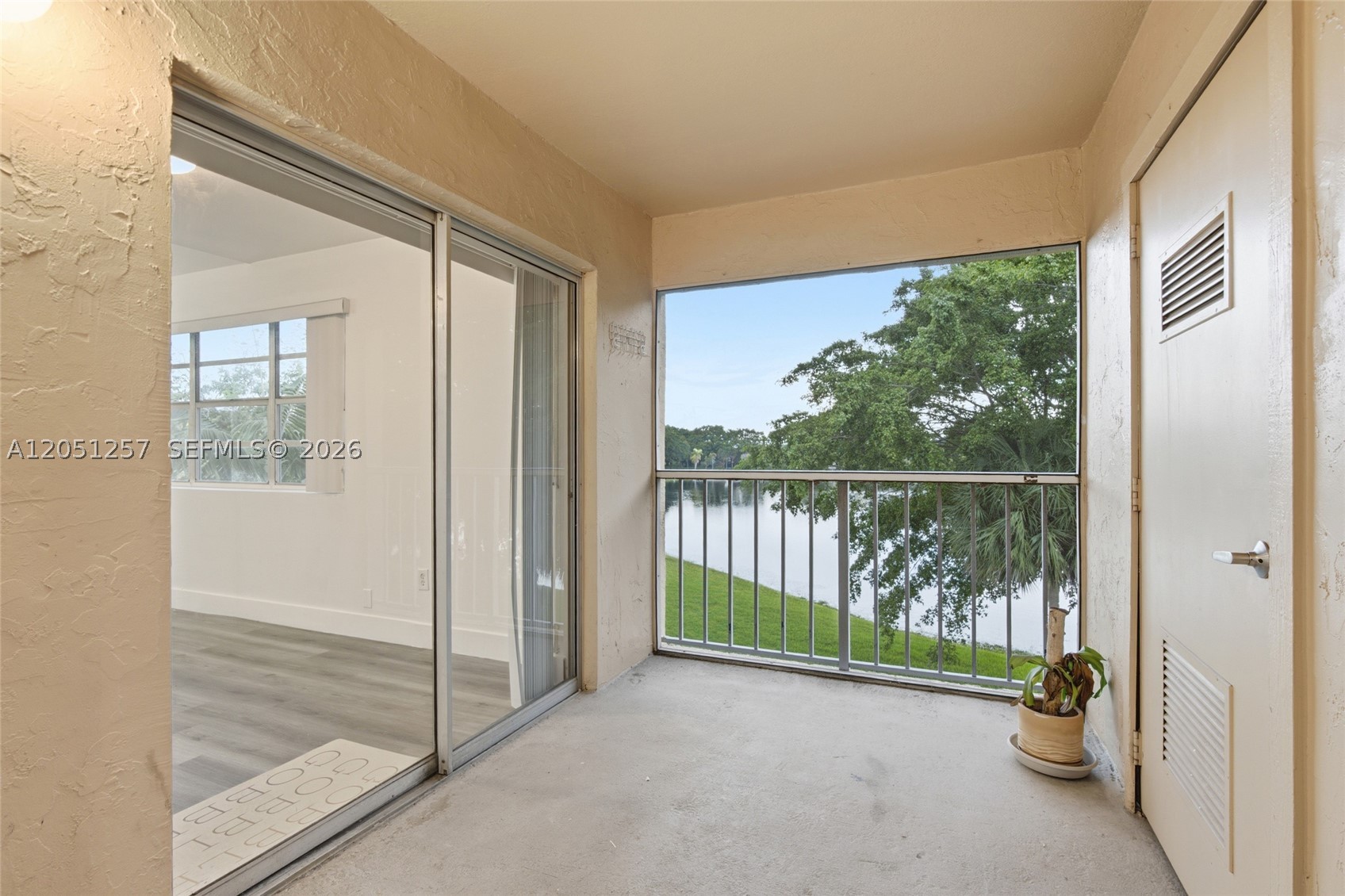 HAMMOCKS TRAILS CONDO - Residential Lease