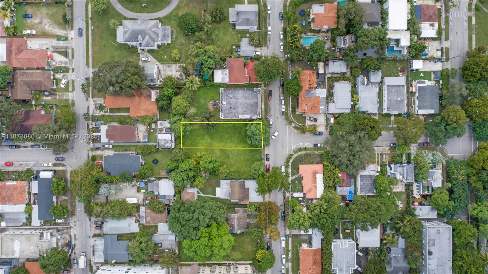 AVACADO PARK - Land