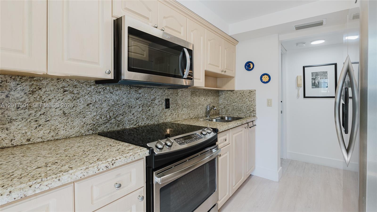 BAYSHORE TERRACE CONDO - Residential