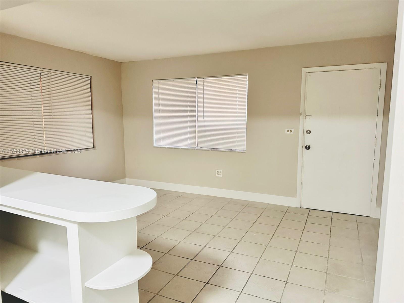 CENTRAL PARK - Residential Lease