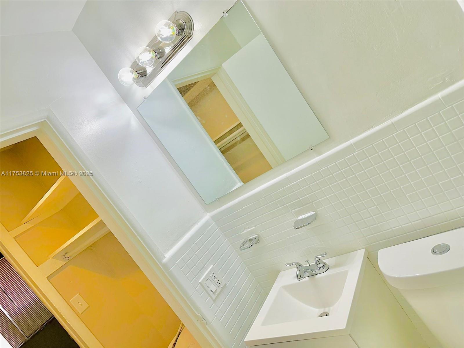 CENTRAL PARK - Residential Lease
