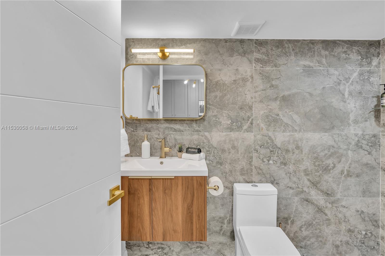 815 CONDO - Residential Lease