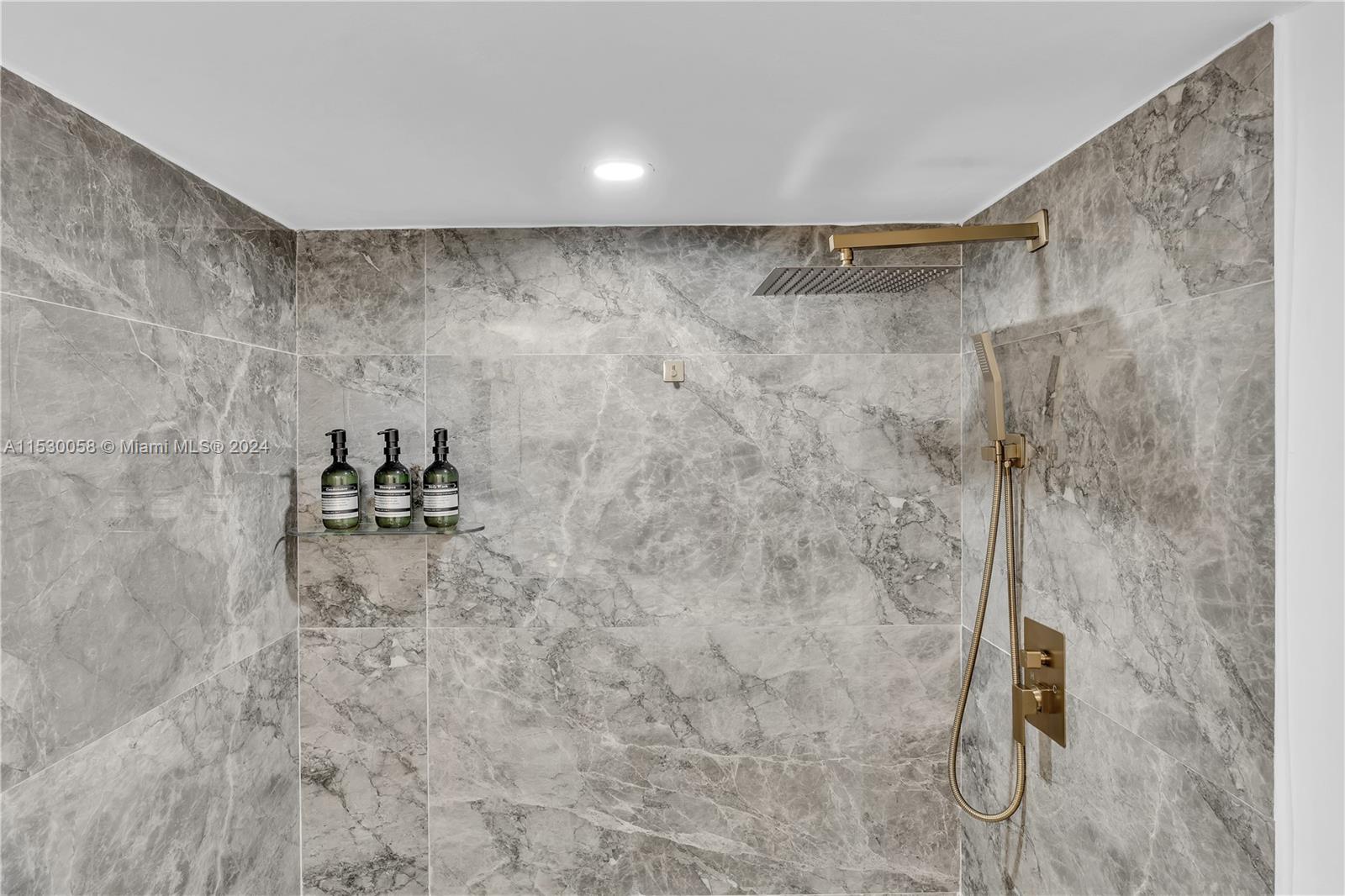 815 CONDO - Residential Lease