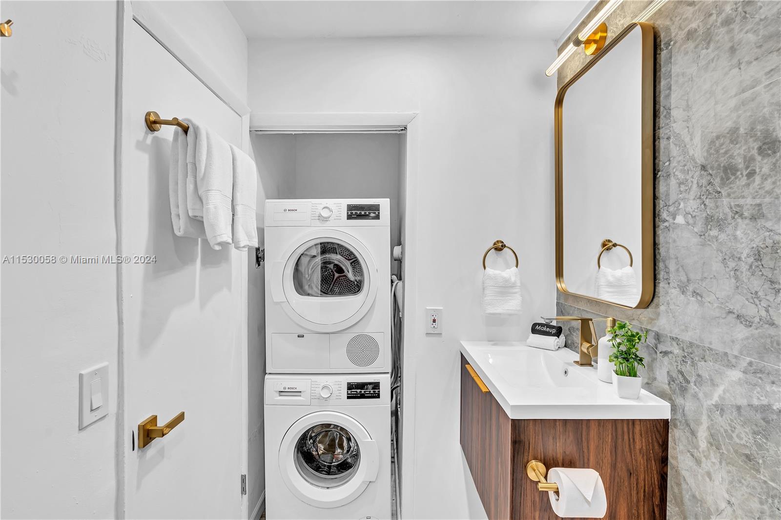 815 CONDO - Residential Lease