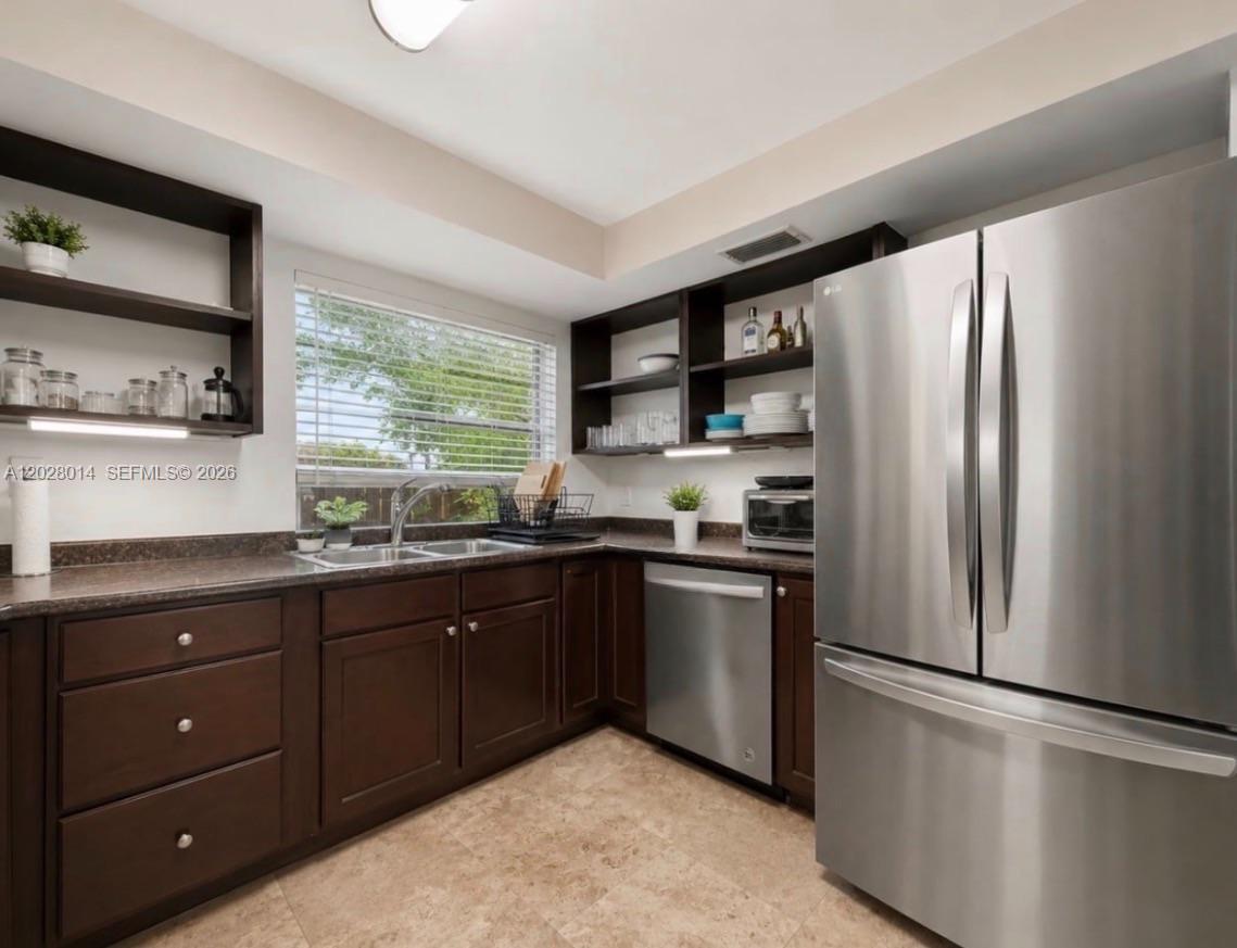 CROSSINGS VILLAGE HOMES C - Residential
