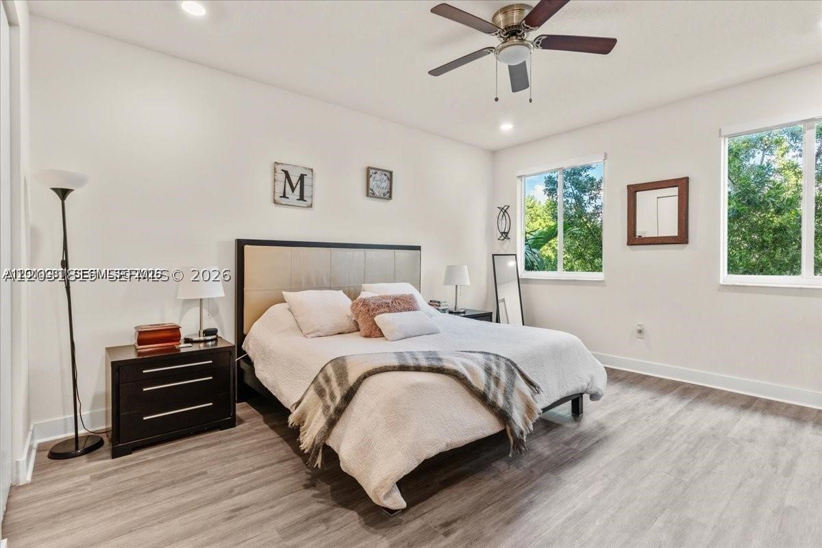 LANDMARK AT DORAL CENTRAL - Residential Lease