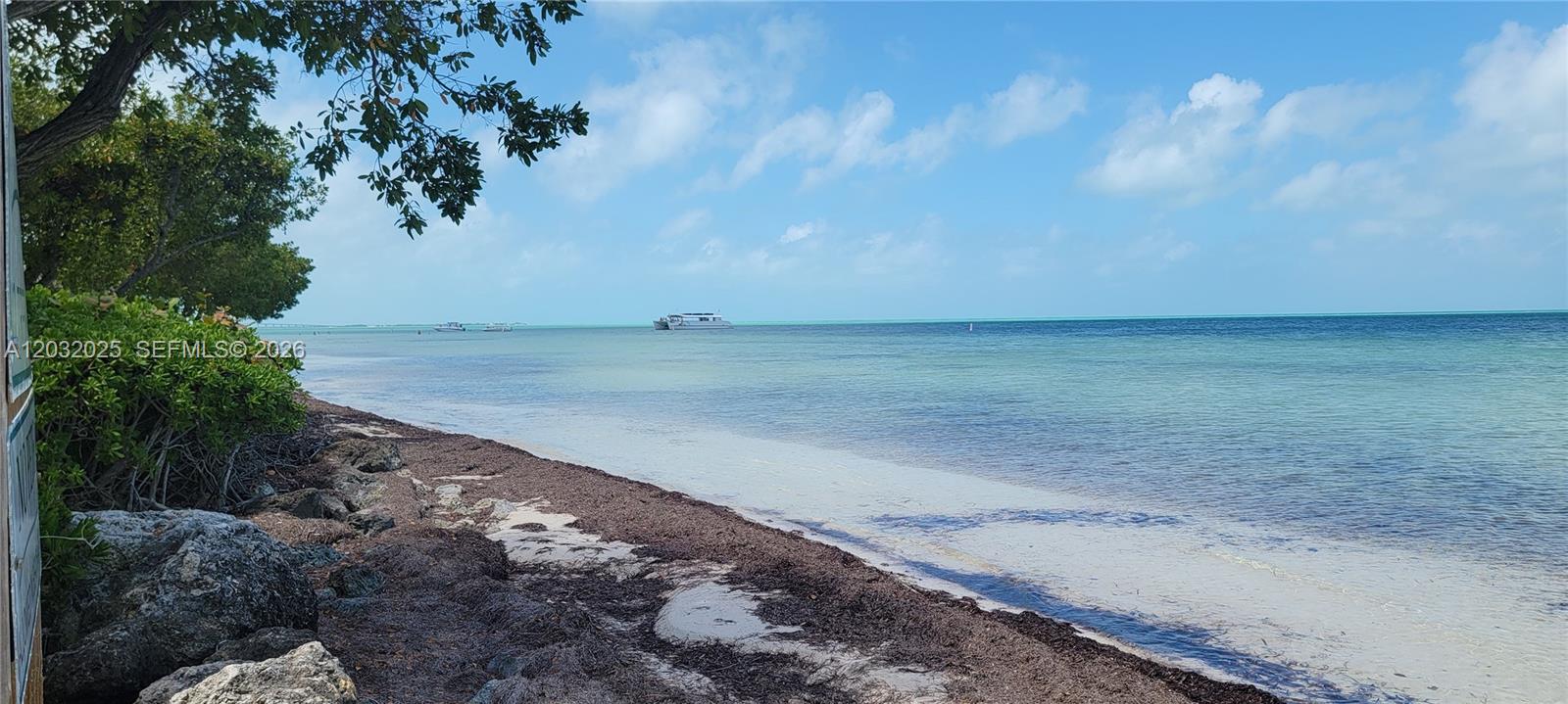 PORT ANTIGUA PLAT NO 2 - Residential Lease