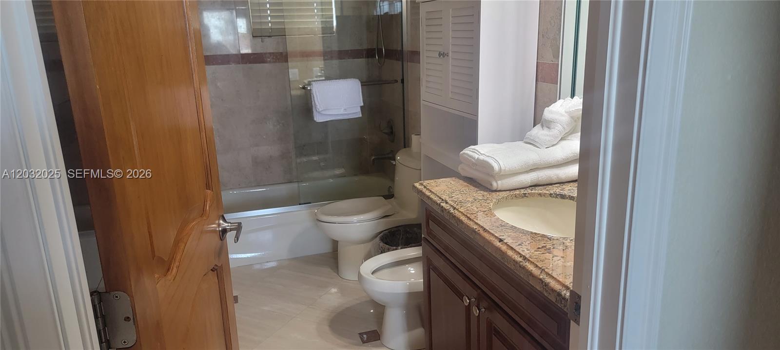 PORT ANTIGUA PLAT NO 2 - Residential Lease