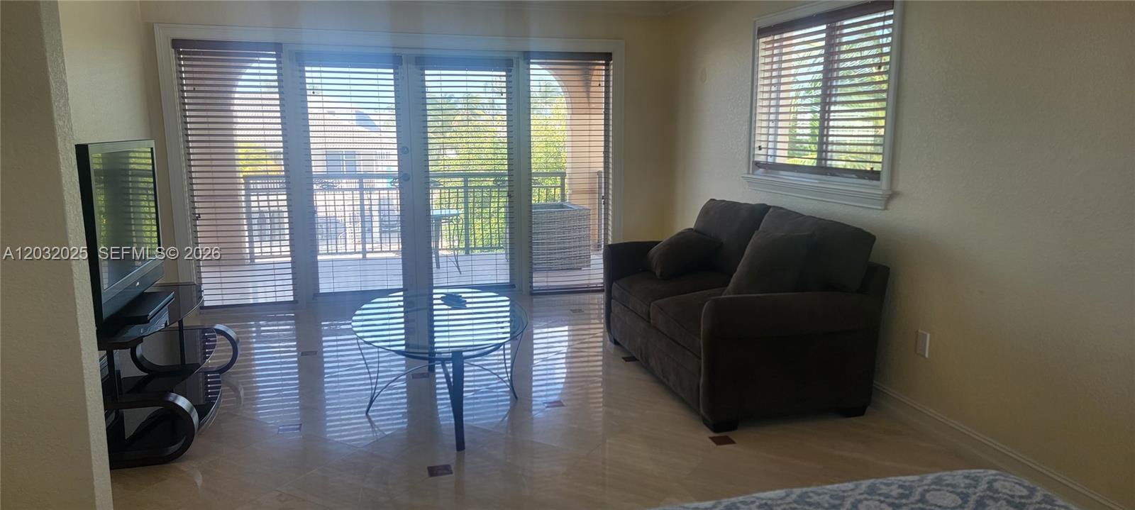 PORT ANTIGUA PLAT NO 2 - Residential Lease
