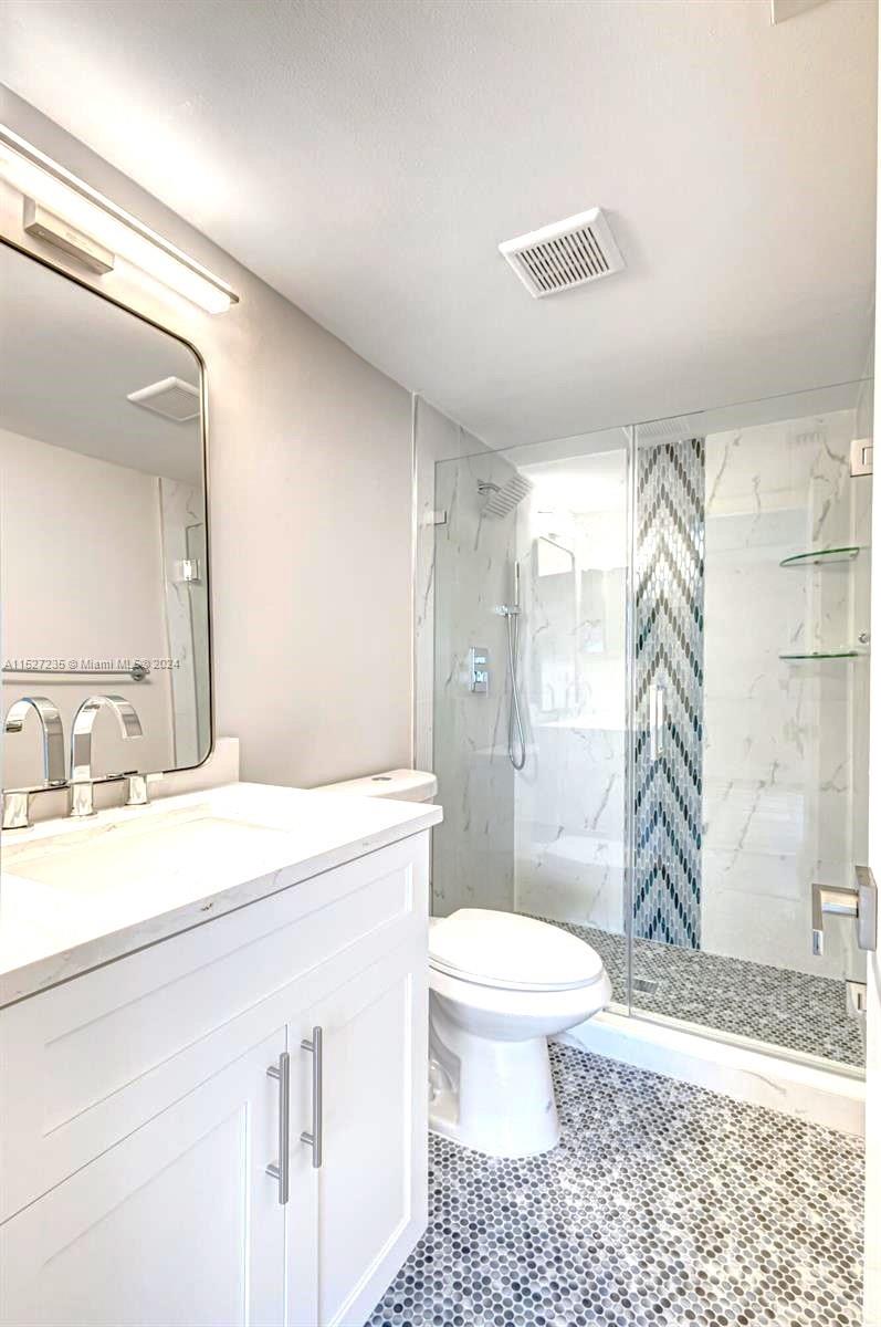 PINE RIDGE AT HAVERHILL C - Residential Lease