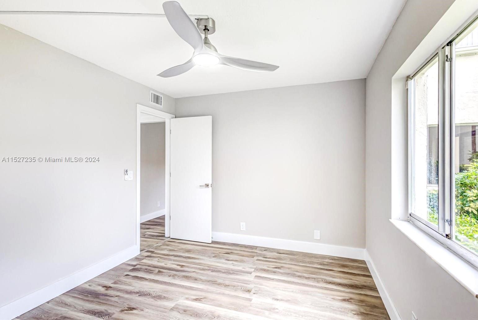 PINE RIDGE AT HAVERHILL C - Residential Lease