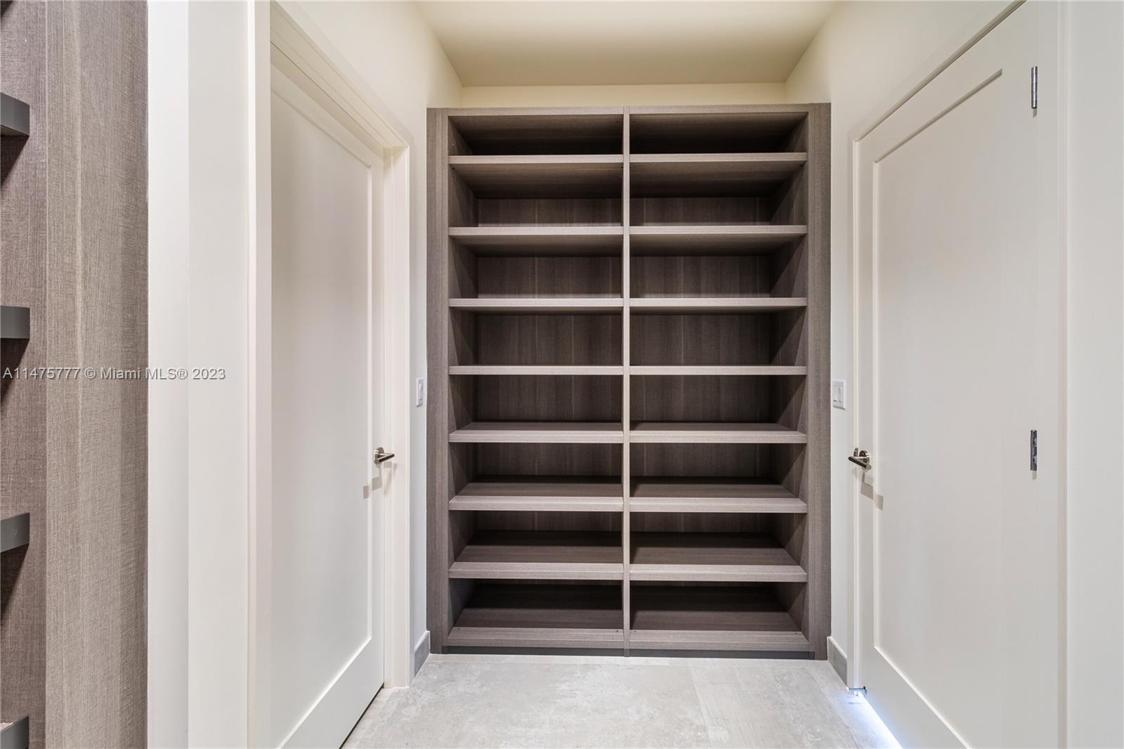 BRICKELLS FLAGLER - Residential Lease