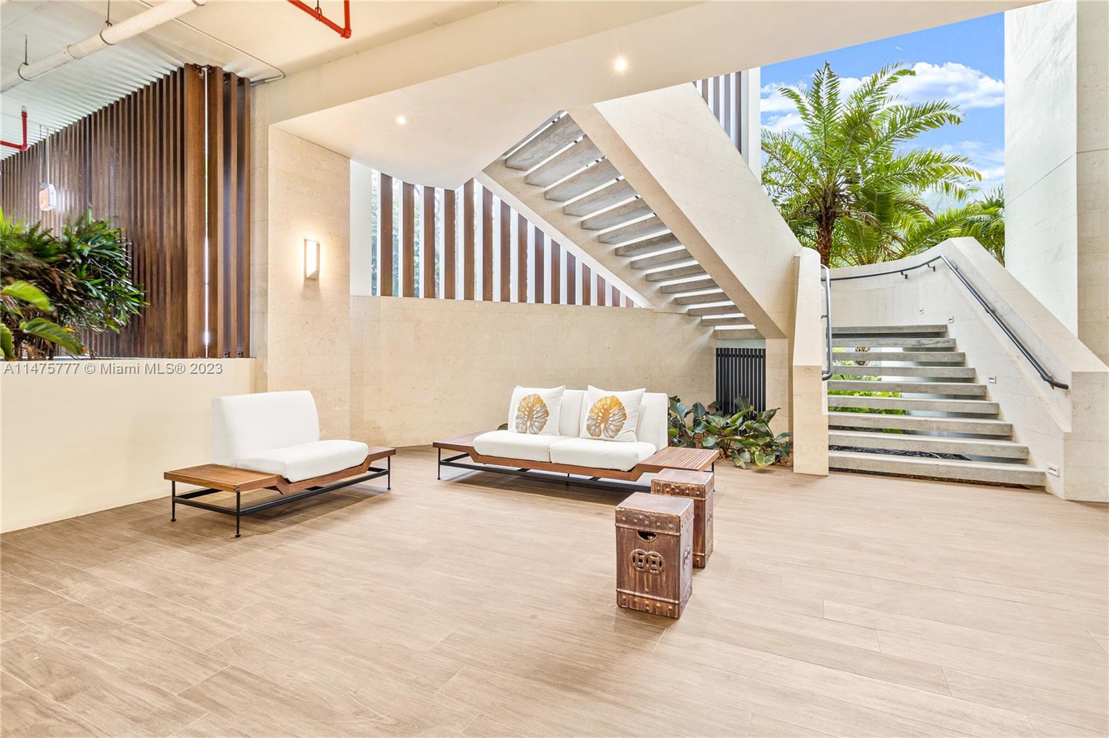 BRICKELLS FLAGLER - Residential Lease