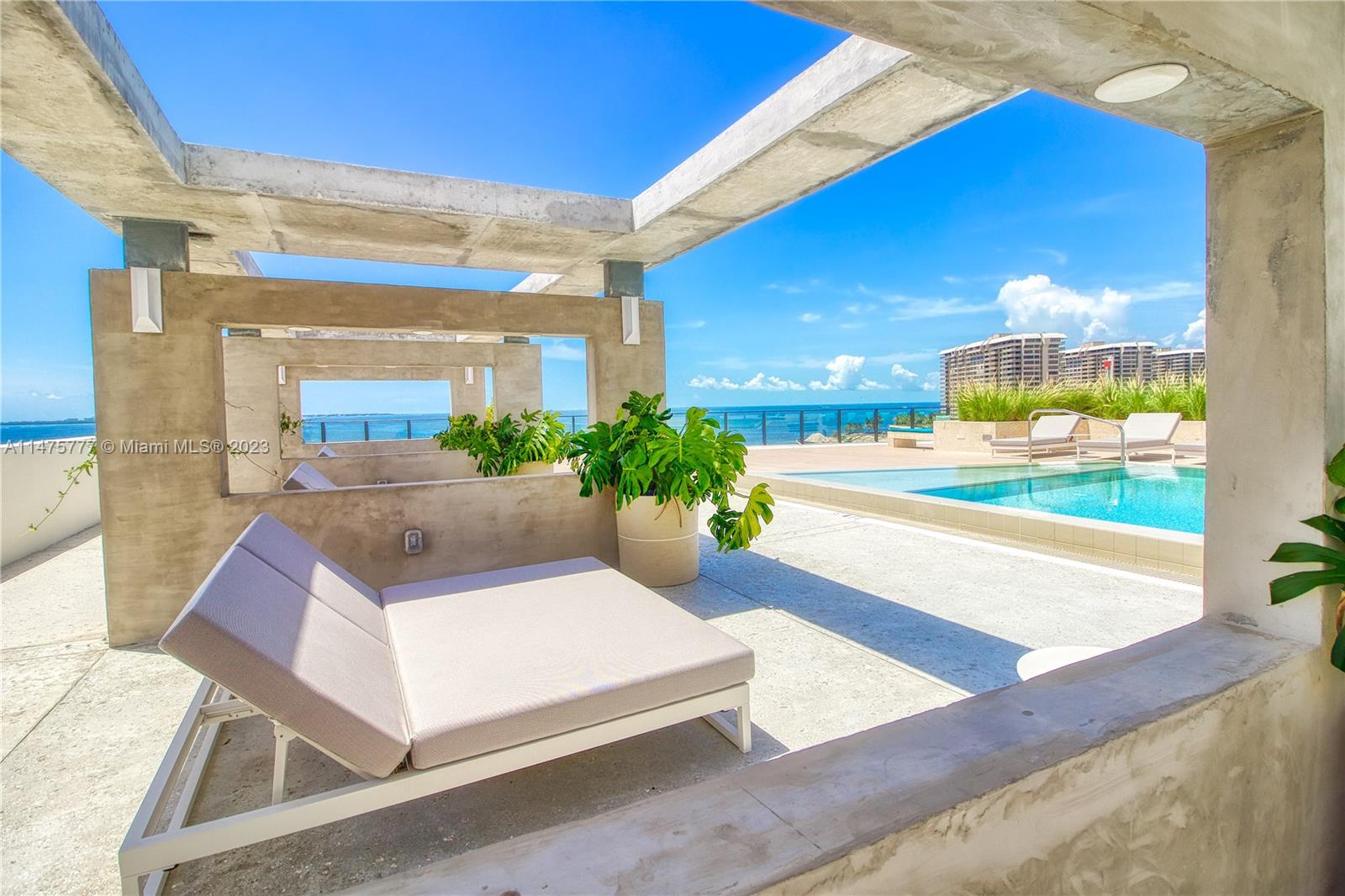 BRICKELLS FLAGLER - Residential Lease