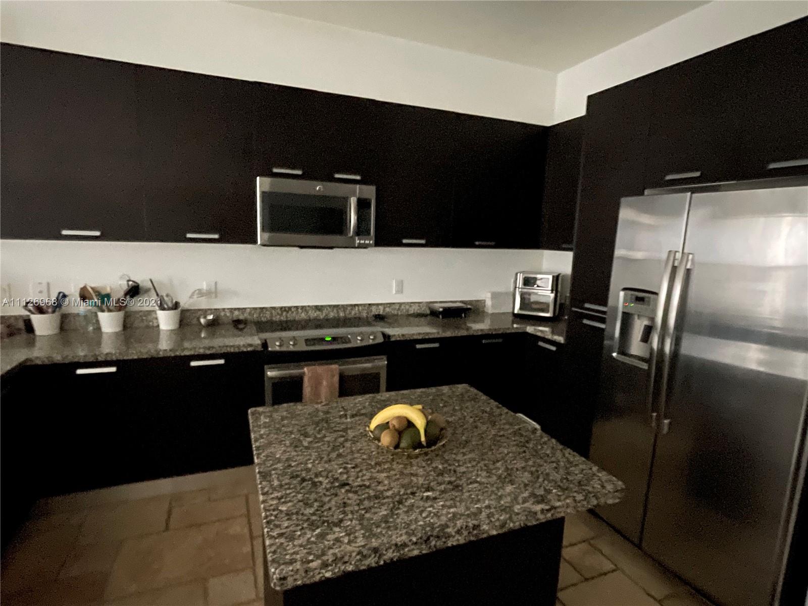 DOWNTOWN DORAL DUTCHER - Residential Lease