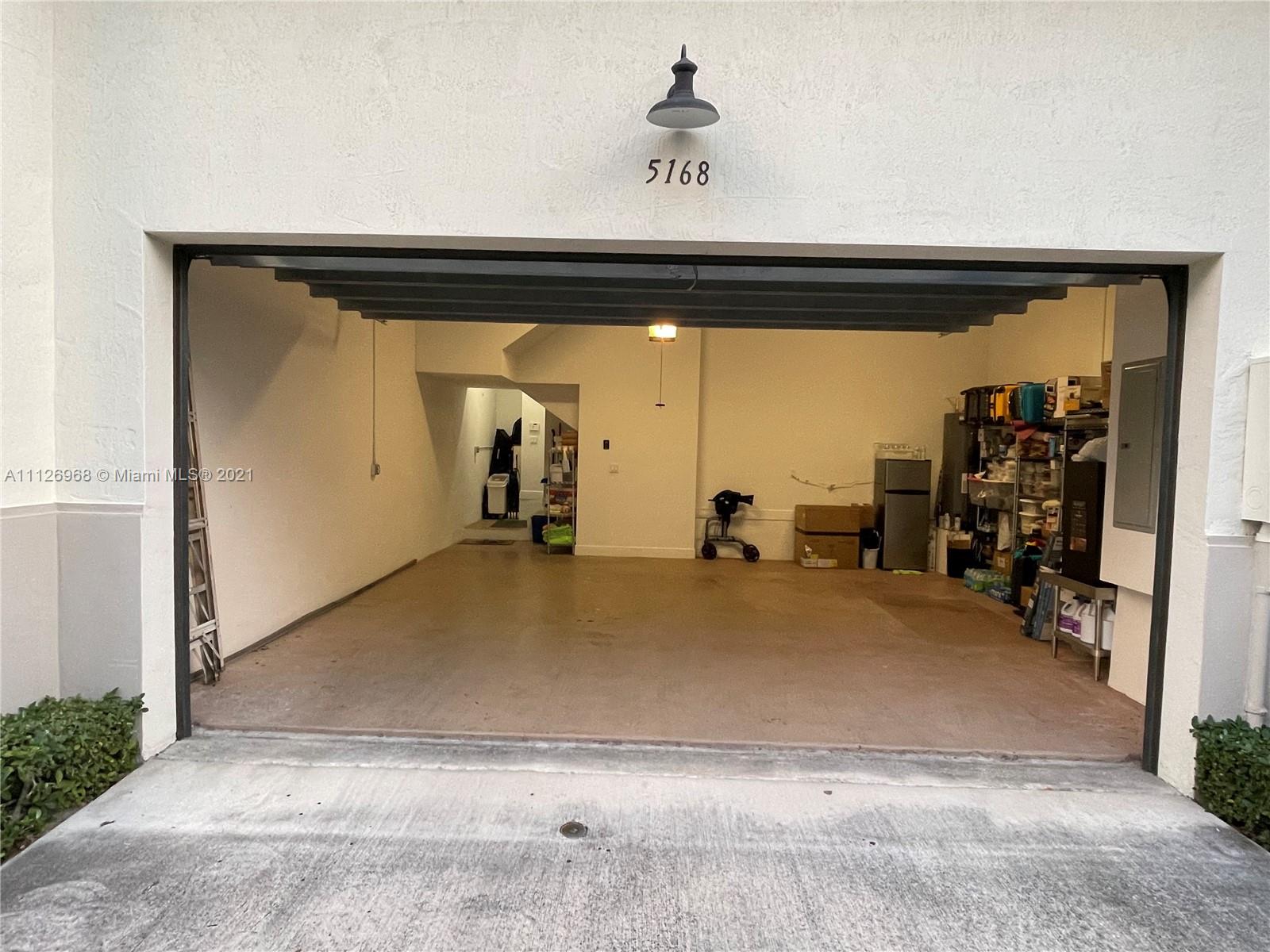 DOWNTOWN DORAL DUTCHER - Residential Lease