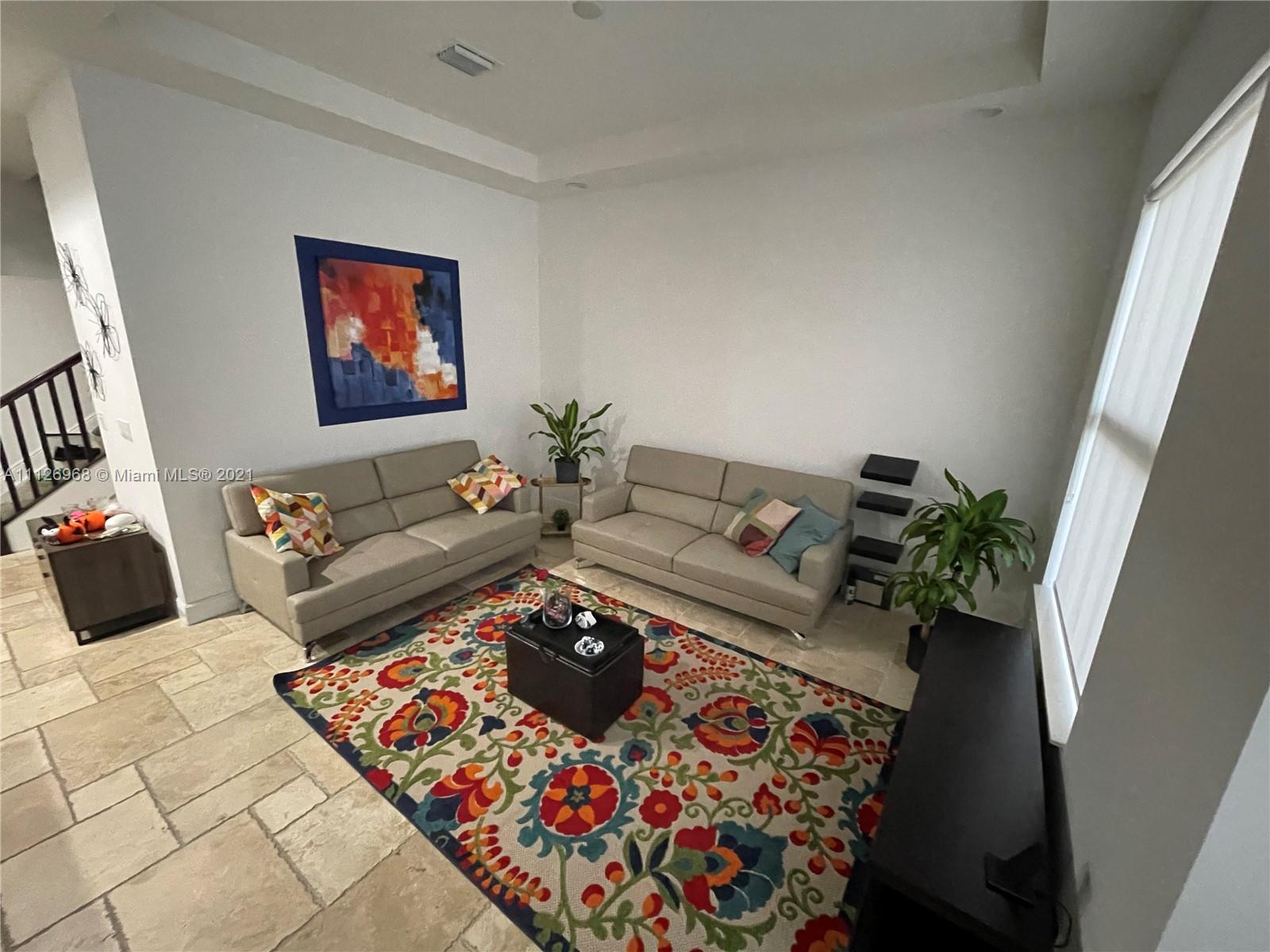 DOWNTOWN DORAL DUTCHER - Residential Lease
