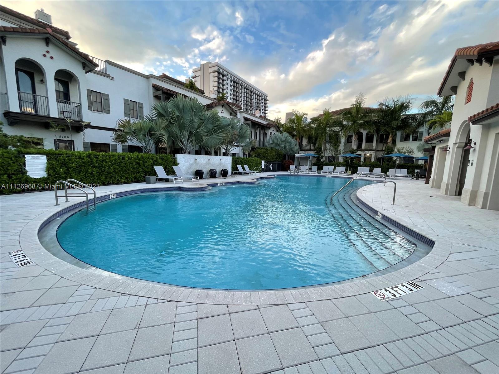 DOWNTOWN DORAL DUTCHER - Residential Lease