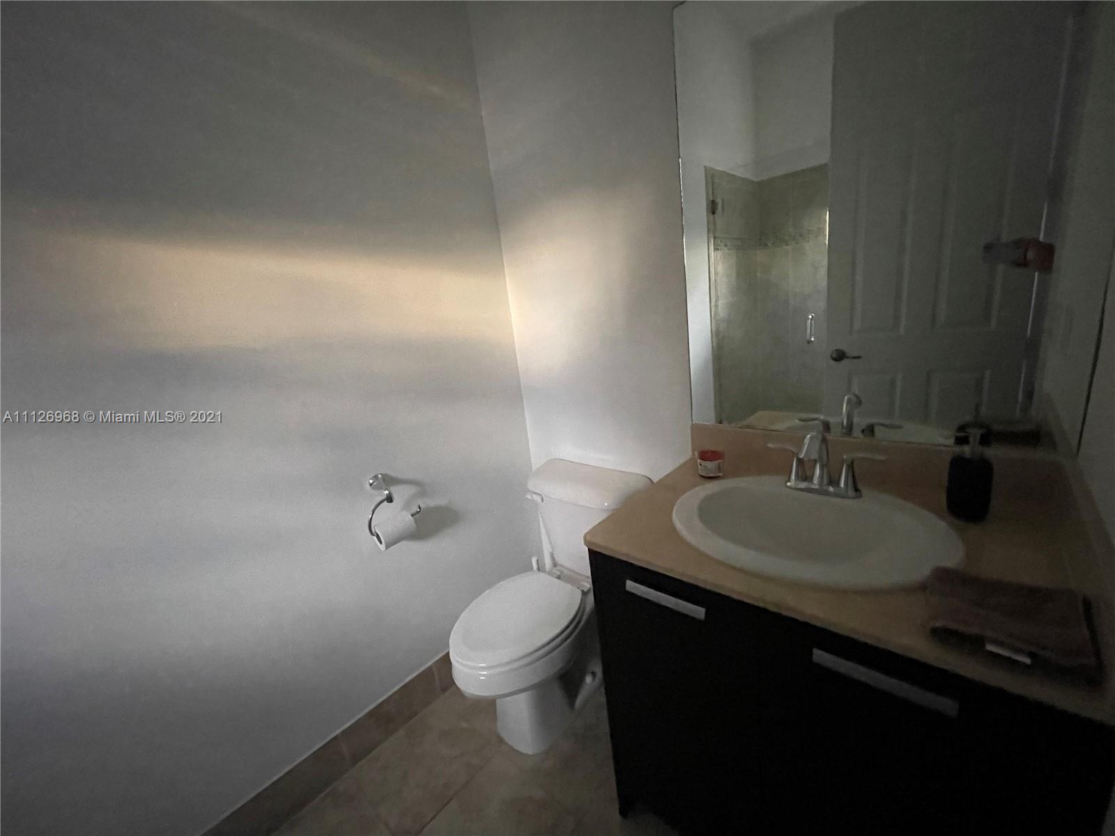 DOWNTOWN DORAL DUTCHER - Residential Lease
