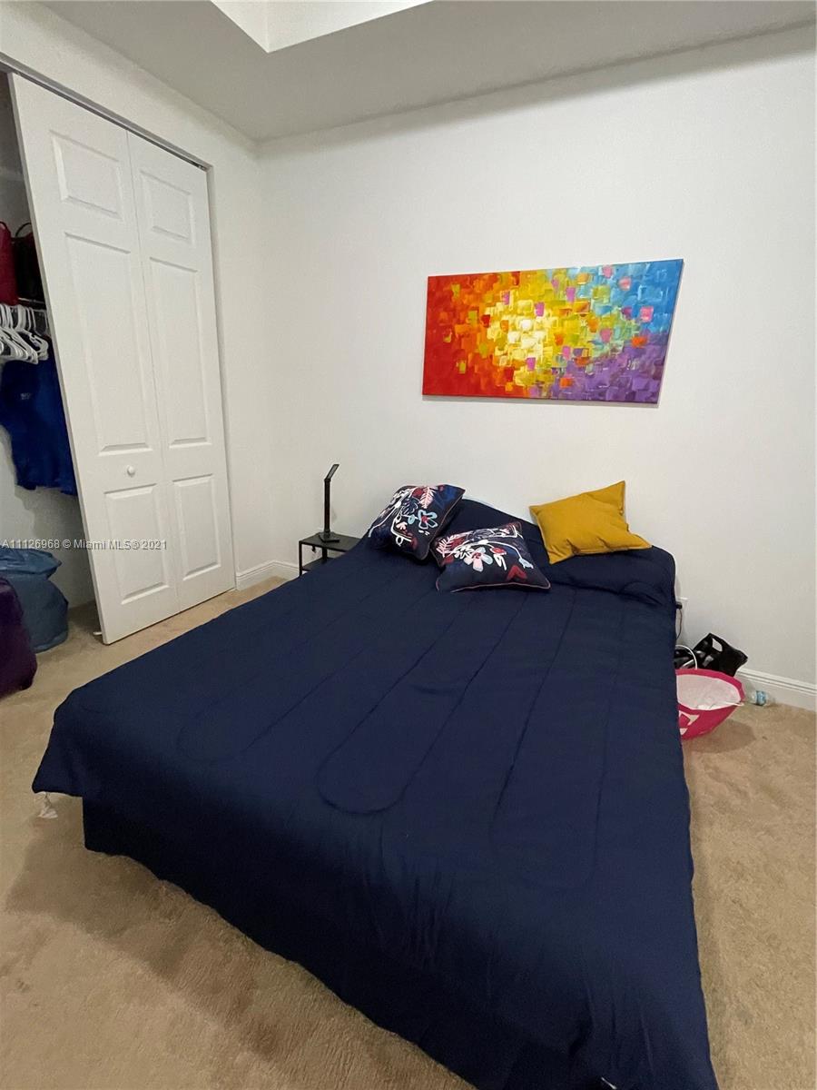 DOWNTOWN DORAL DUTCHER - Residential Lease