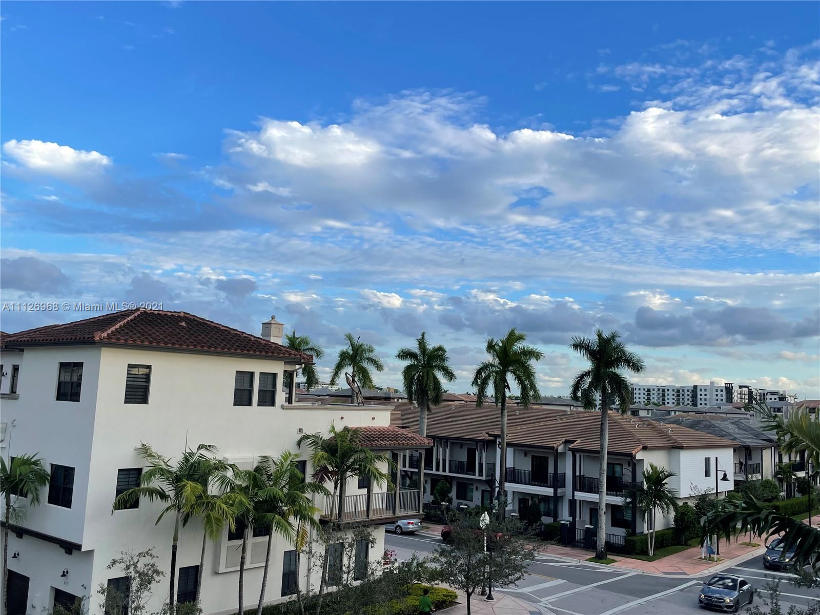 DOWNTOWN DORAL DUTCHER - Residential Lease