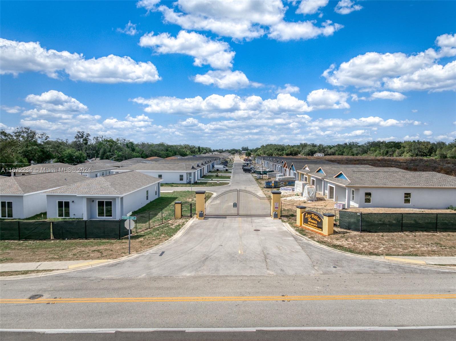Las Villas at Kenilworth - Residential