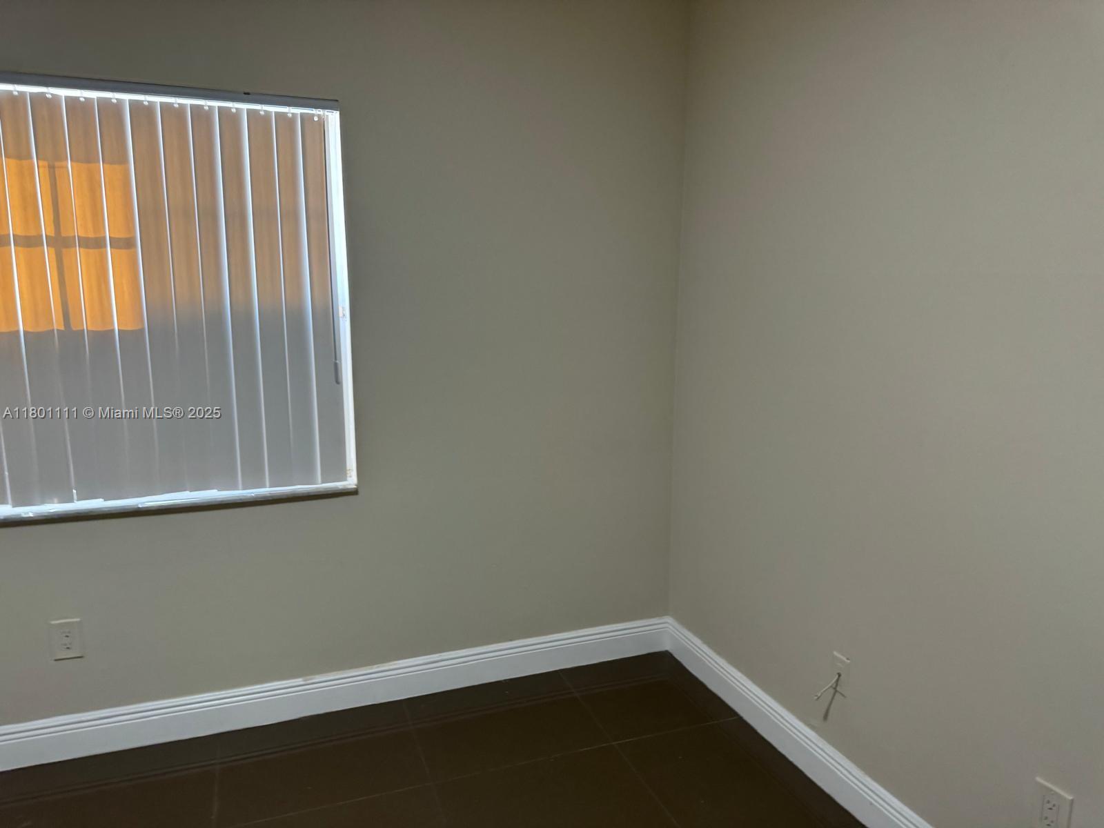 LA HACIENDA COUNTRY CLUB - Residential Lease