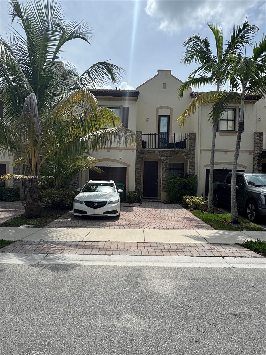 SILVER PALM EAST SEC THRE - Residential