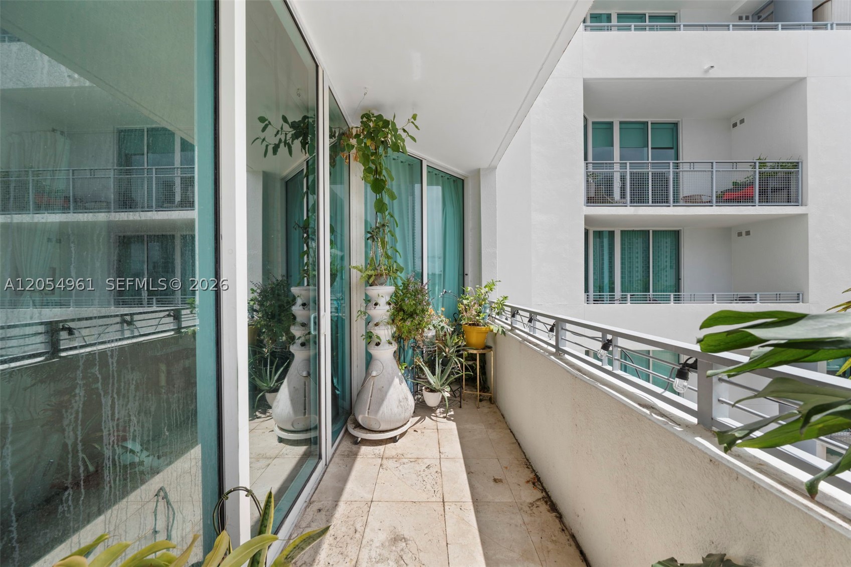 CITY 24 CONDO - Residential