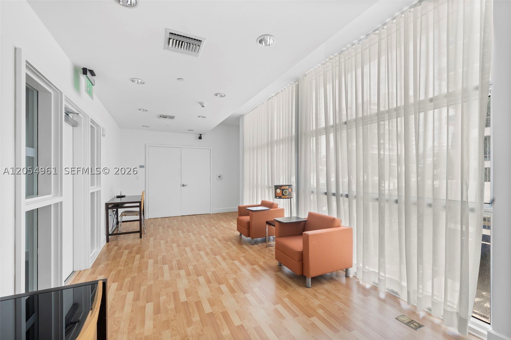 CITY 24 CONDO - Residential