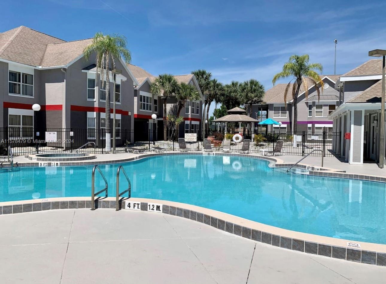 PALMS RESORT - Residential