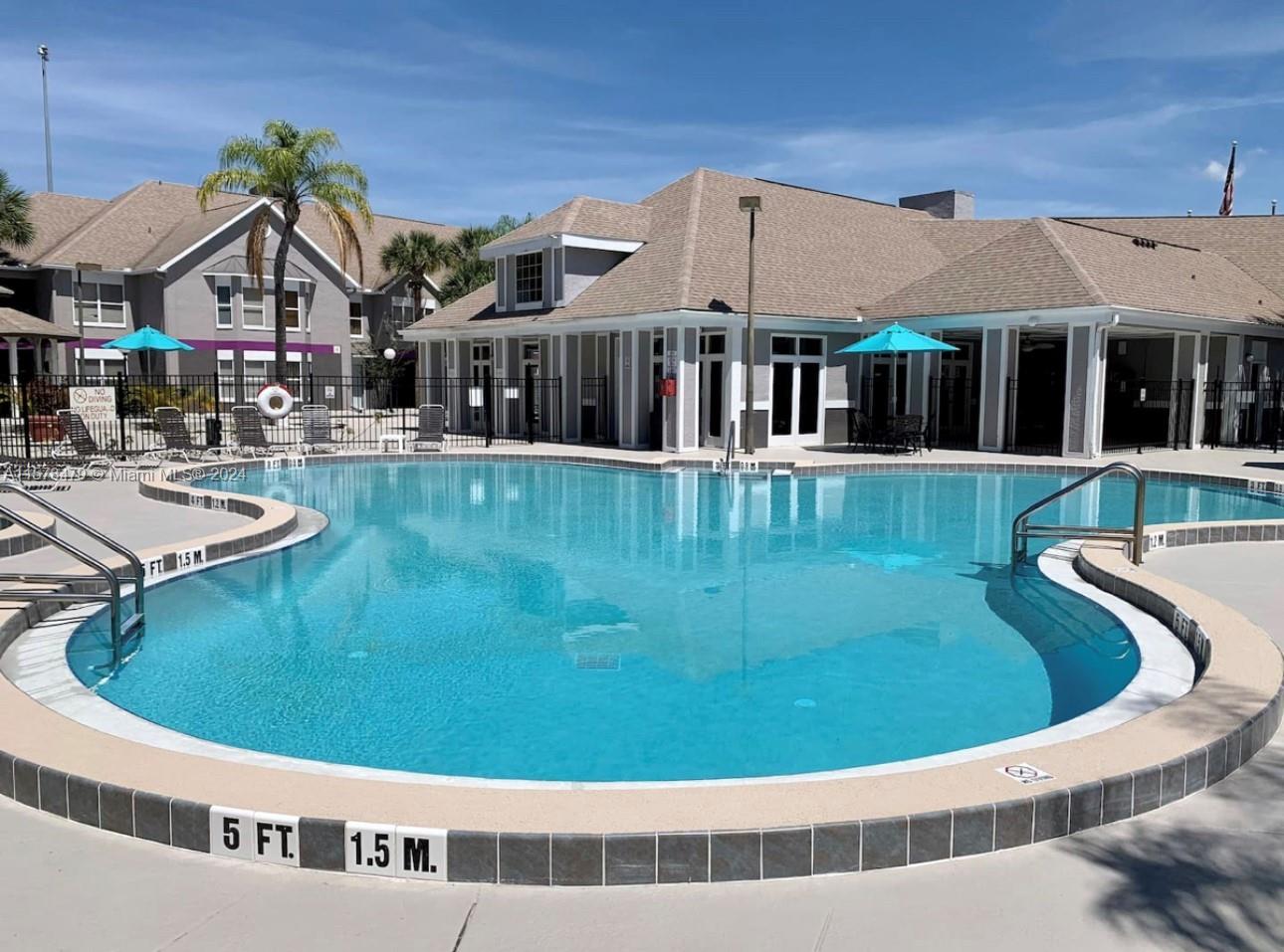 PALMS RESORT - Residential