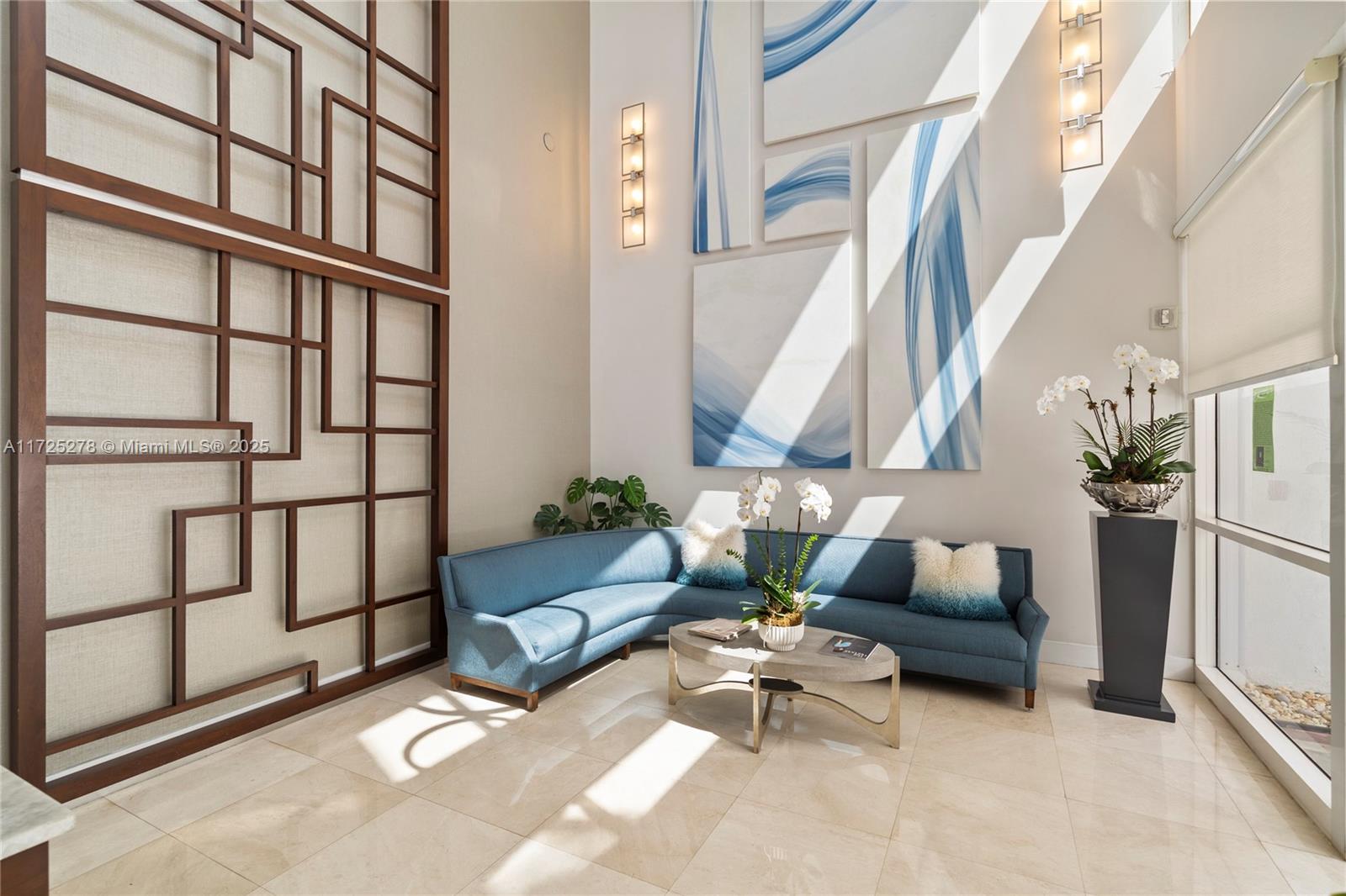 LA TOUR CONDO - Residential