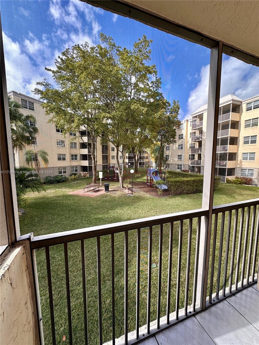 LAS VISTAS AT DORAL CONDO - Residential Lease