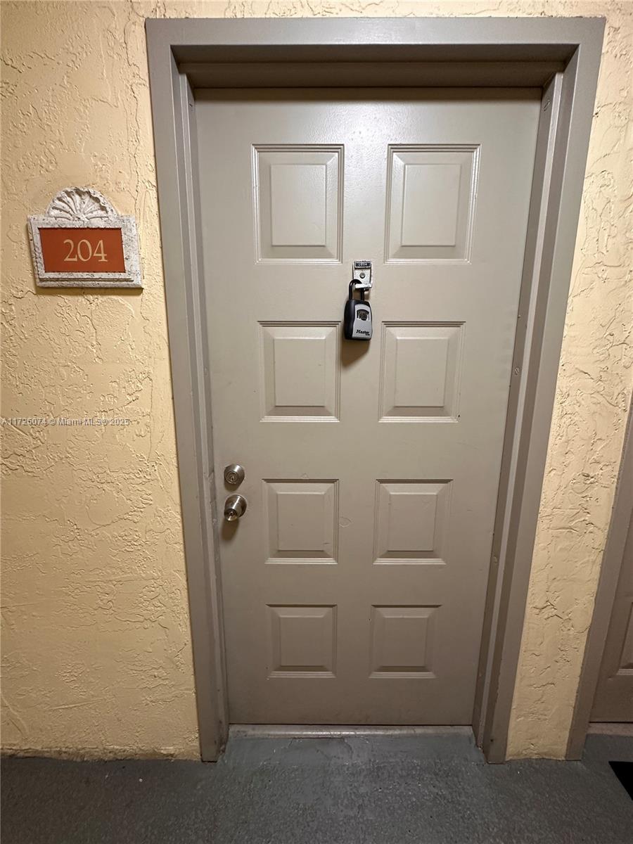 LAS VISTAS AT DORAL CONDO - Residential Lease